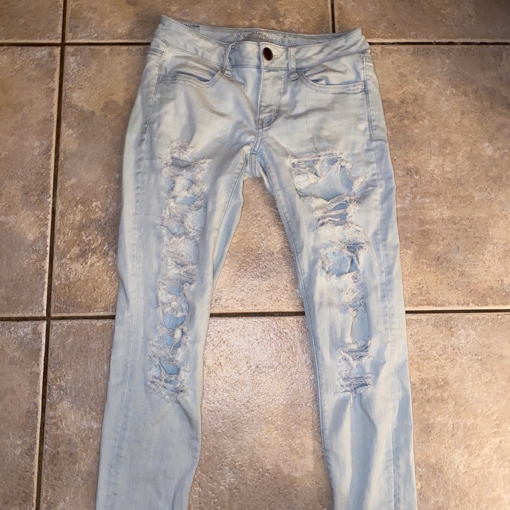 American eagle ripped jeans